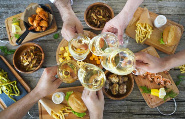 12 Sauvignon Blanc Food Pairing Ideas to Make Tonight Halleck