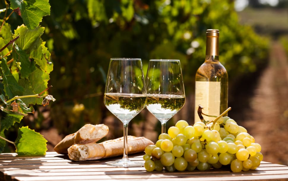 Is Chardonnay Sweet or Dry? Wine Sweetness Explained - Wine Travelista