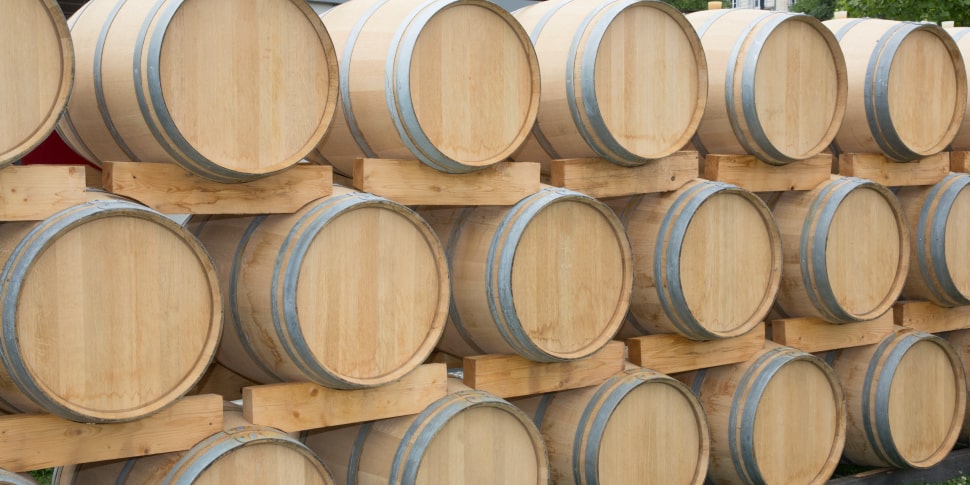 New oak barrels more strongly affect flavor, as will oak that has been toasted longer.